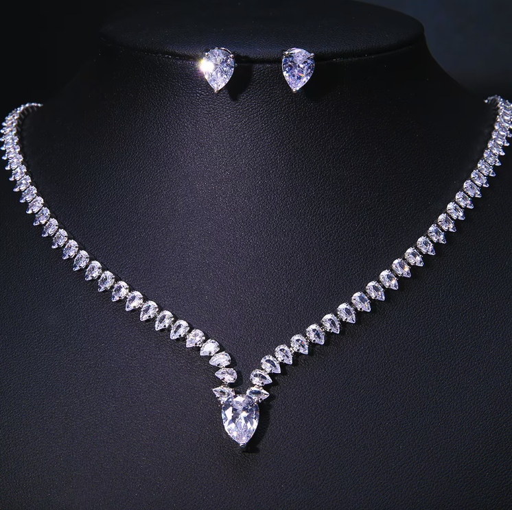 The Teardrop Elegance Set